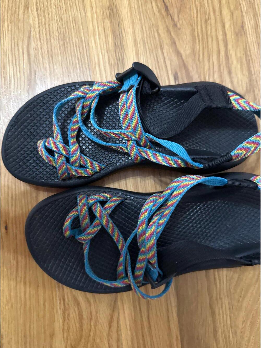 Chaco Women’s Multicolor Strap Sandals Size 6 - Picture 2 of 5